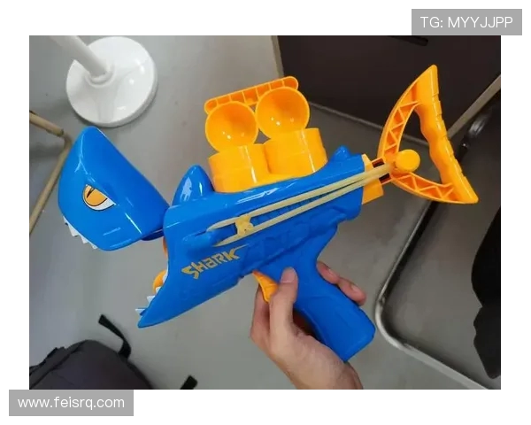 雪球夹子游戏玩具与打雷声音结合的奇妙体验带来的乐趣与启发